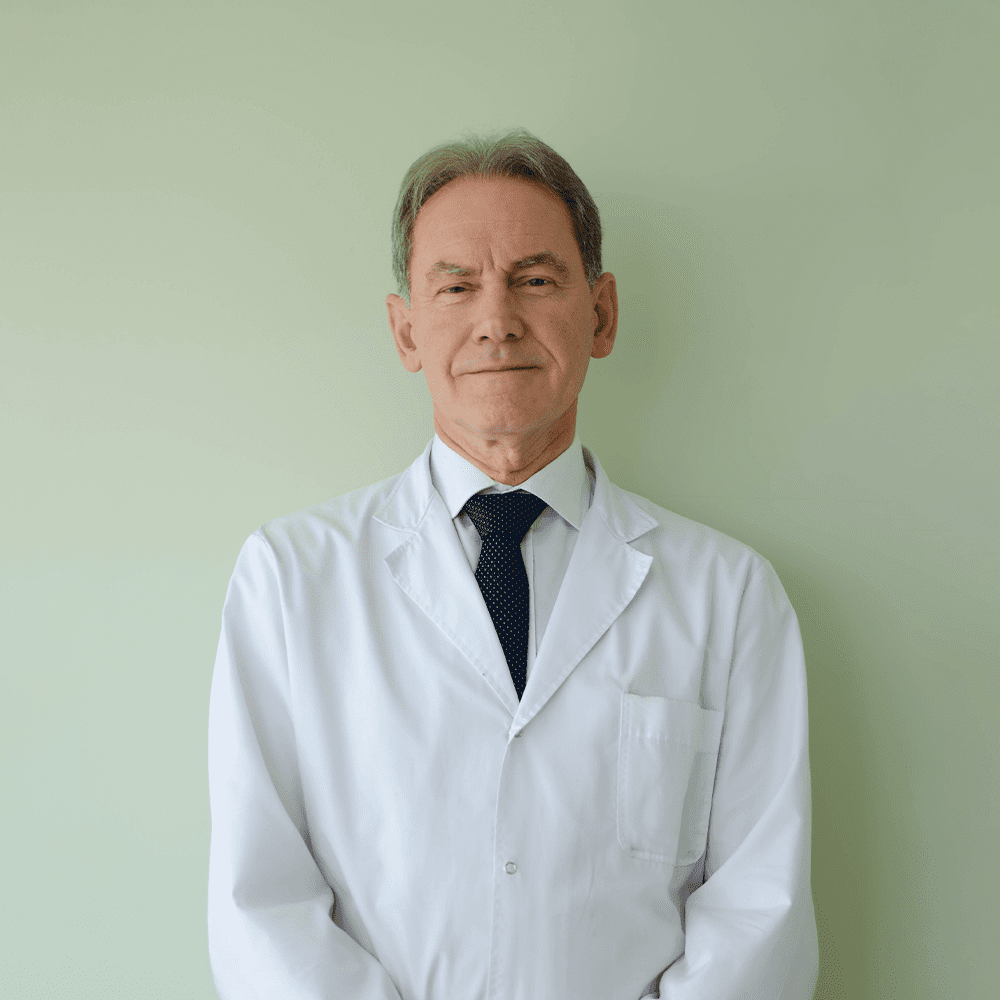 Dr. Alfredo Jorge De Cicco Dr. Alfredo Jorge De Cicco Especialista en Ortopedia y Traumatología